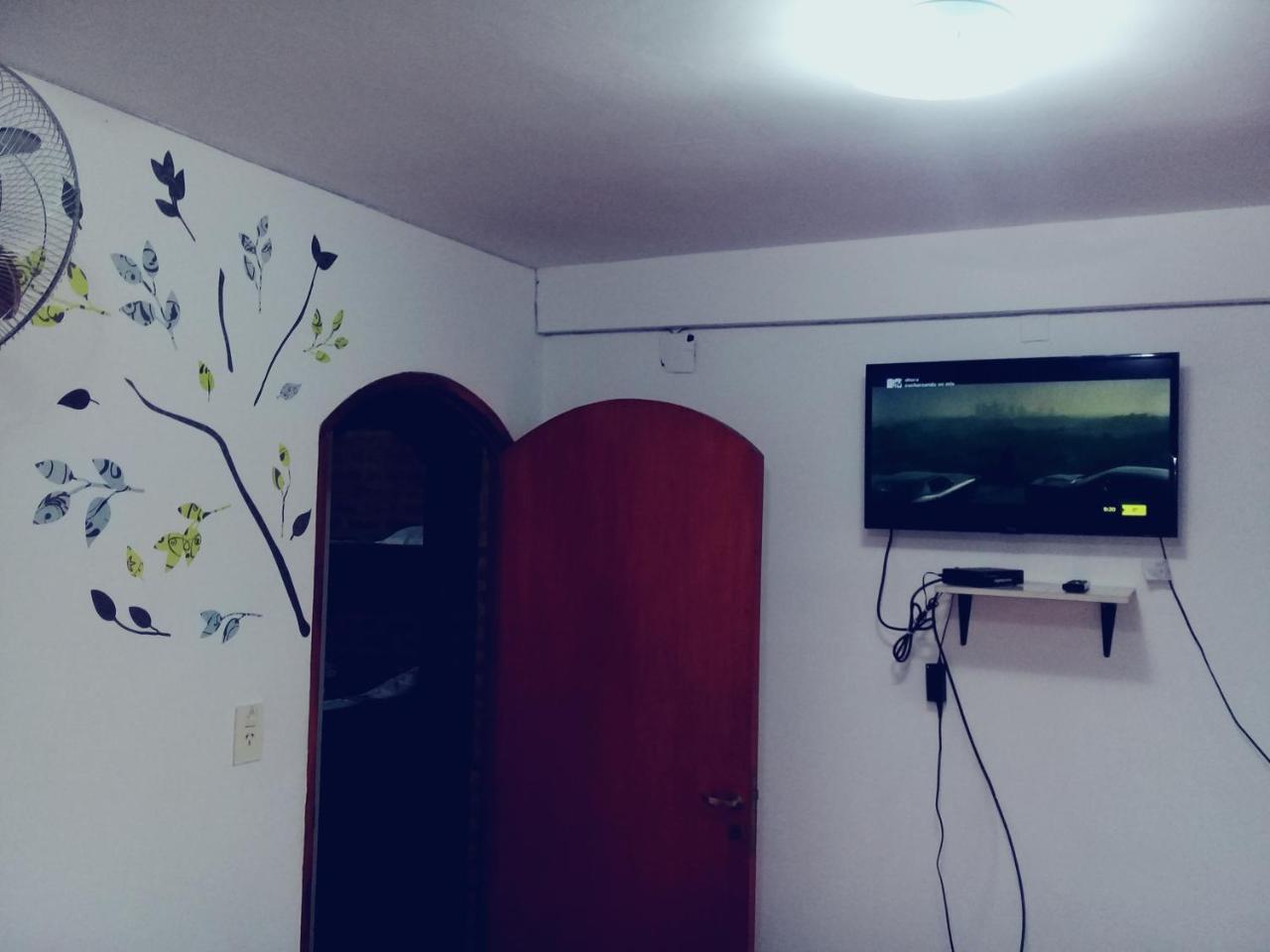 Hostal La Posada De Gervasio Сальта Экстерьер фото